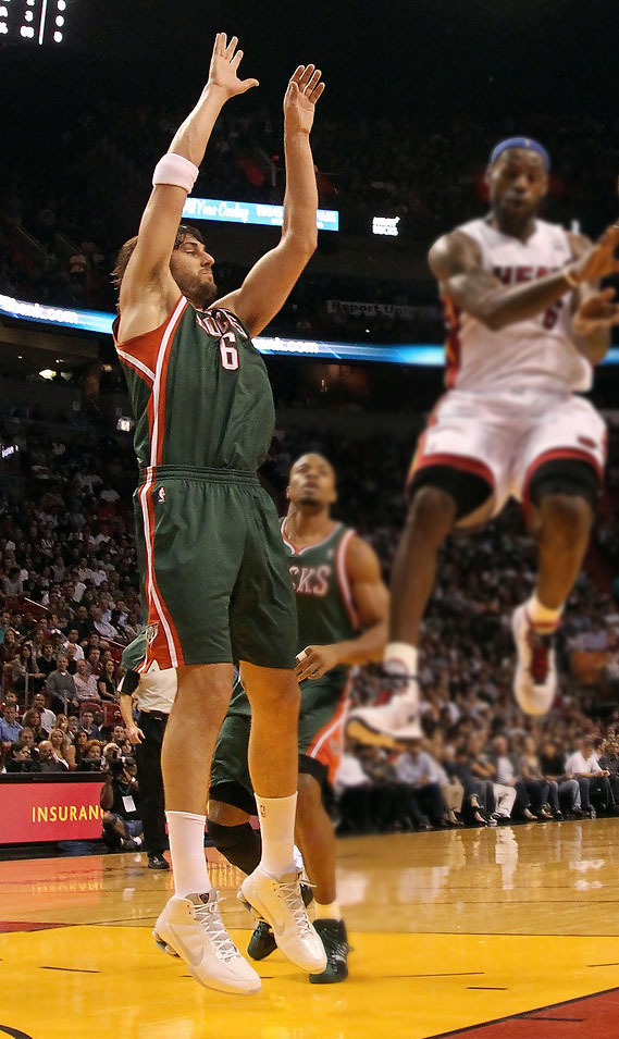 andrew bogut #6 green jersey